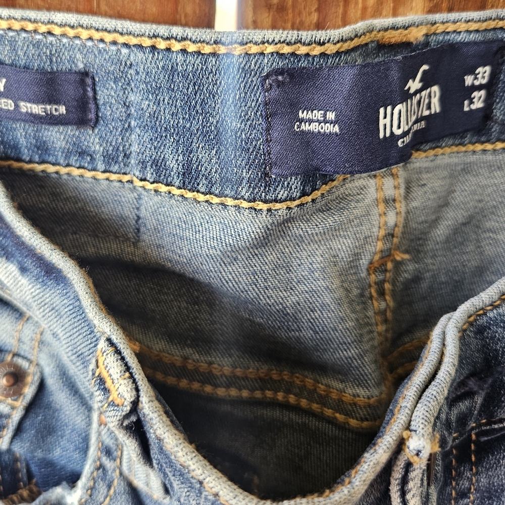 Hollister Woman's Blue Distressed Stretch Skinny Jeans - Picture 3 of 3